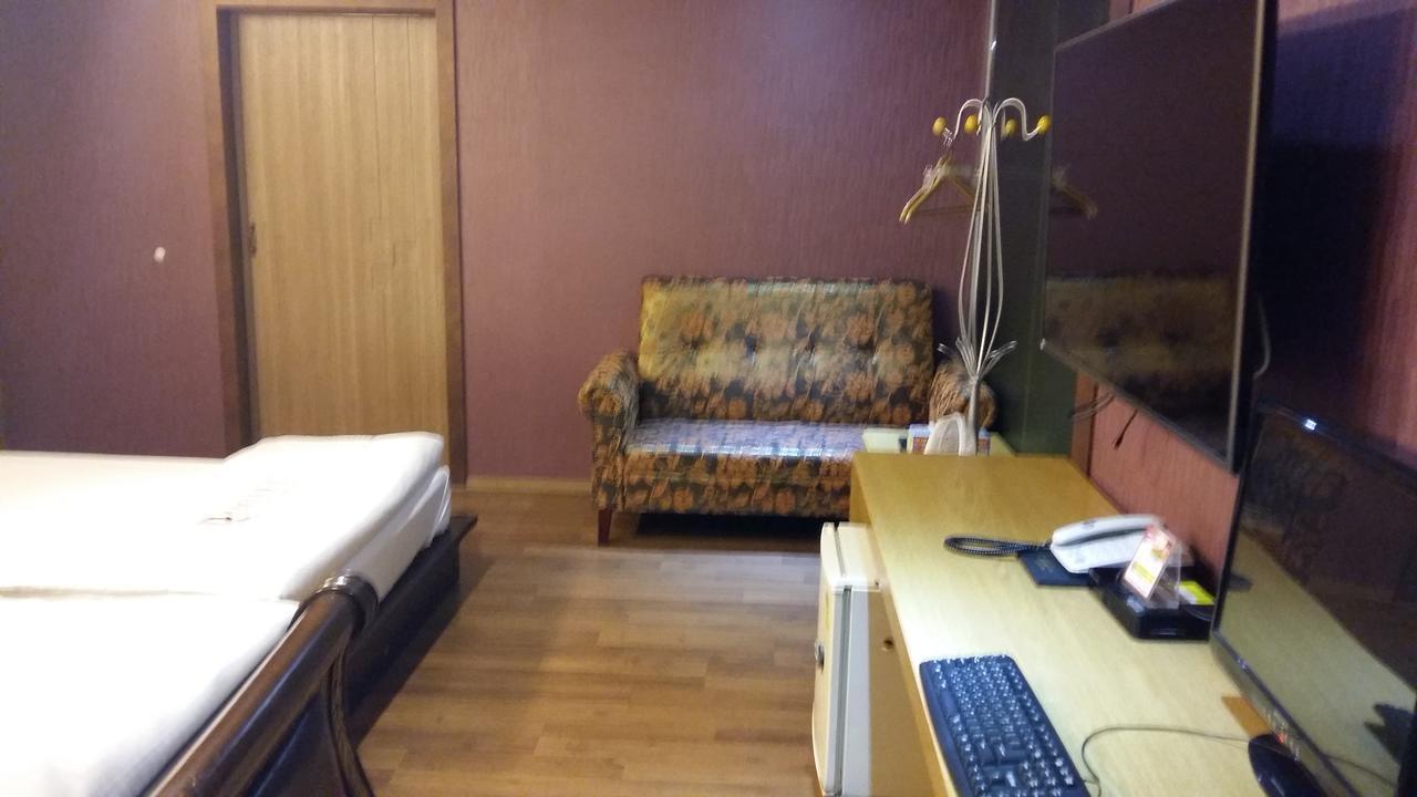 Residence R Hotel Daegu Bagian luar foto