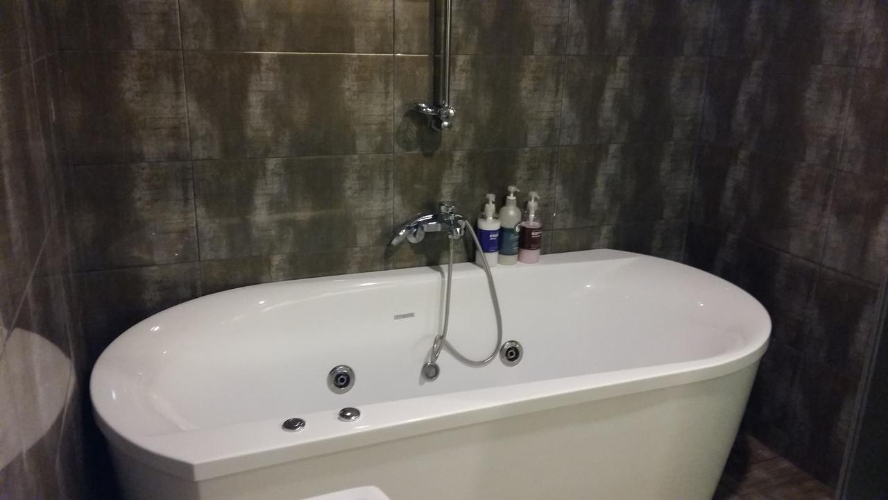 Residence R Hotel Daegu Bagian luar foto