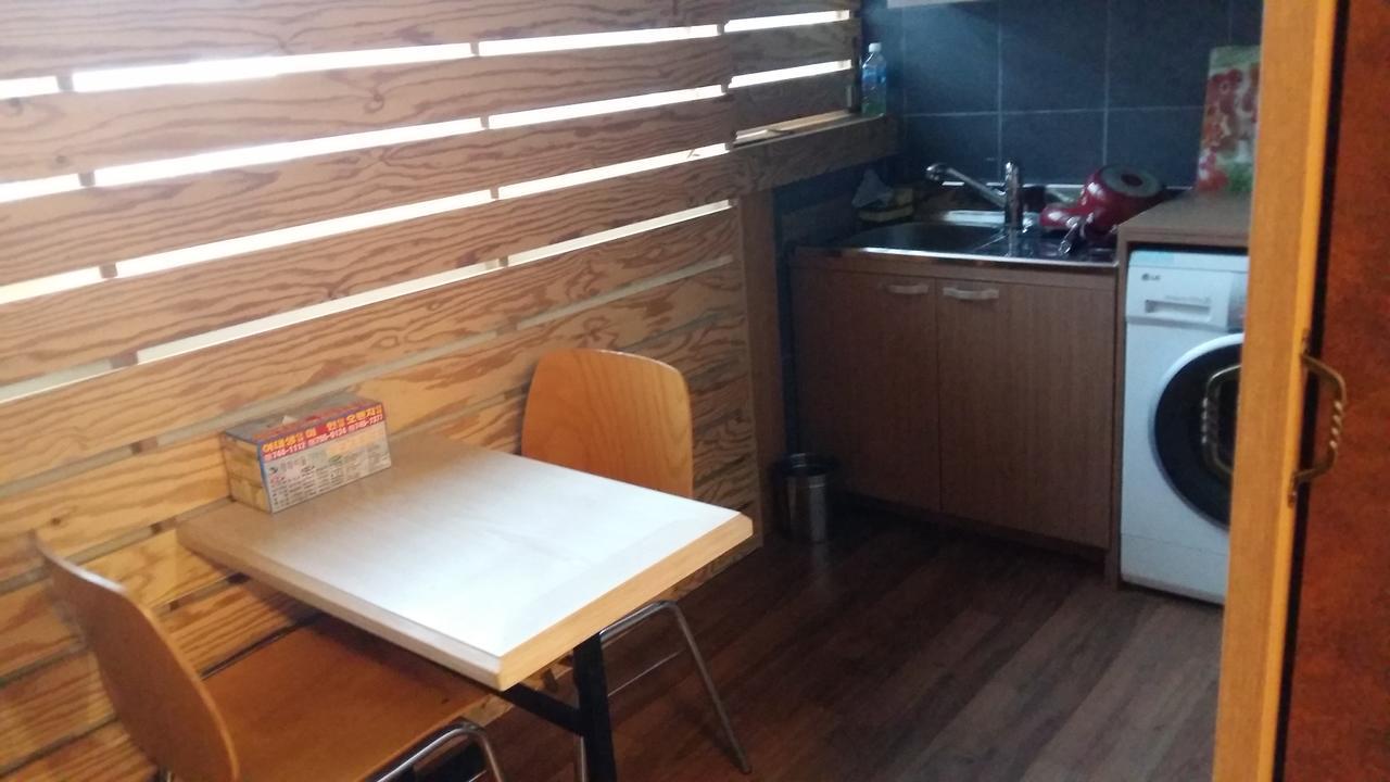 Residence R Hotel Daegu Bagian luar foto